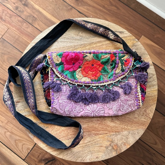 Urban Gypsy Boho Indian Fabric Beaded Crossbody - Picture 1 of 13